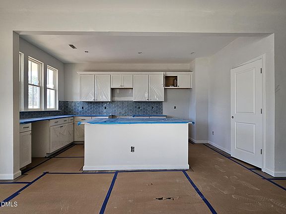 4th image of 412 White Oak Garden Way #315
