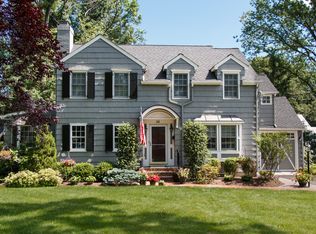 34 Edgewood Rd, Chatham, NJ 07928