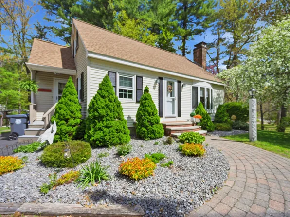 84 Woodridge Road, Hampstead, NH 03826