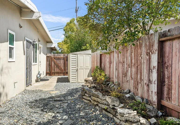 53 Labrea Way — Photo 15