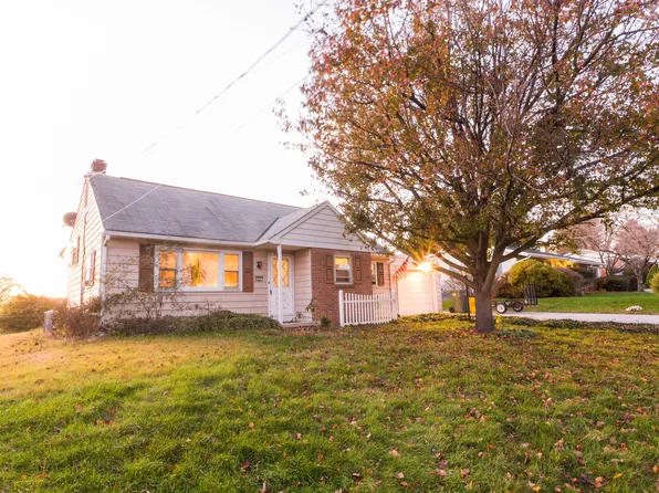 322 Pleasant View Dr, Willow Street, PA 17584
