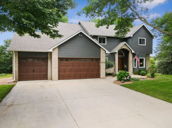922 Deer Creek Pkwy, Belle Plaine, MN 56011