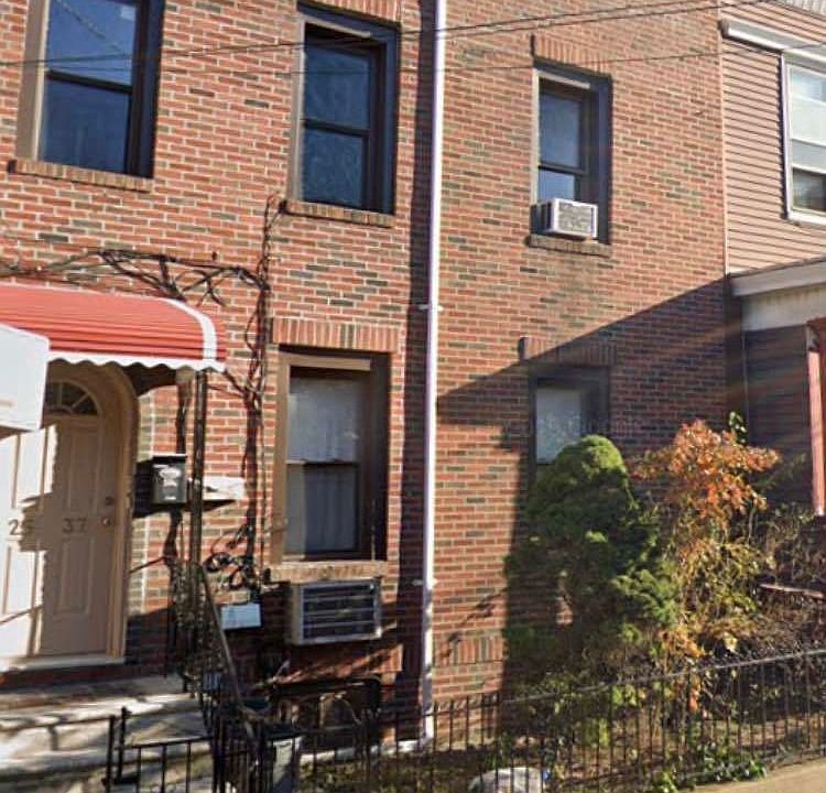 1st image of 2537 18th St #2A