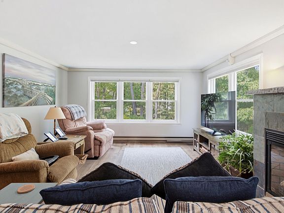 4th image of 51 Woodland Road #7