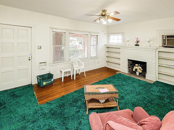 3rd image of 3212 D St