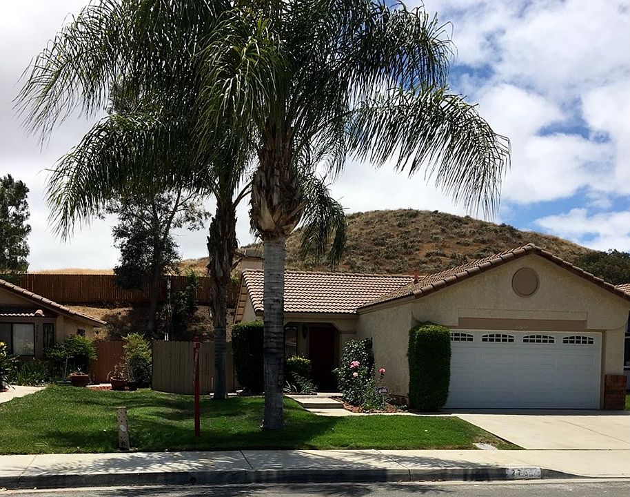1st image of 27697 Moonridge Dr