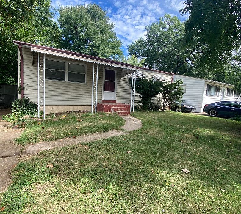 1st image of 1221 Baron Ave