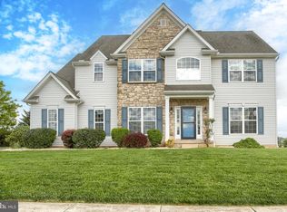 552 Soapstone Ln, York, PA 17404