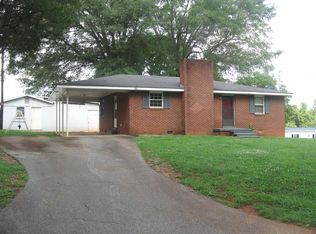 644 Overhill Dr, Spartanburg, SC 29303