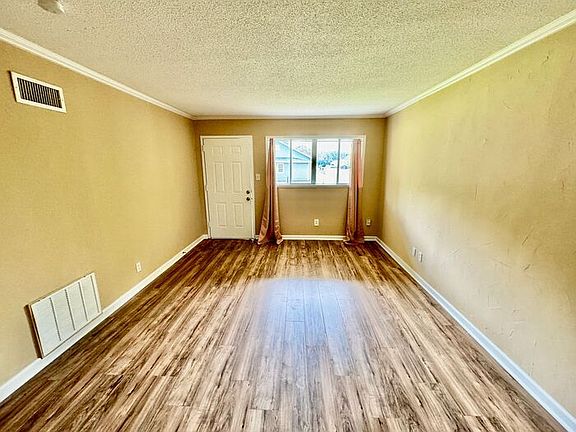 2nd image of 3508 Spruce Ave SW