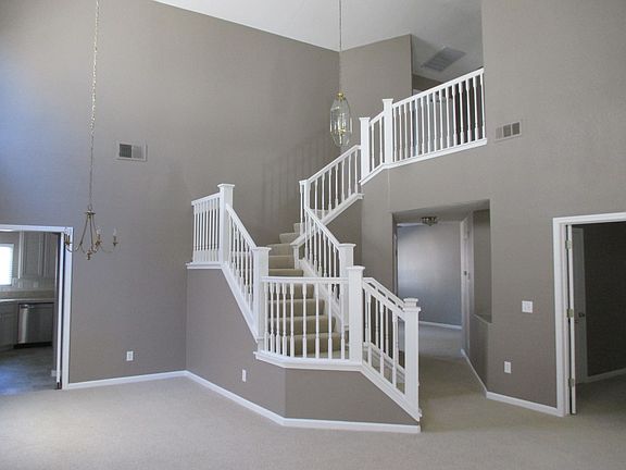 4th image of 1710 Mills Dr