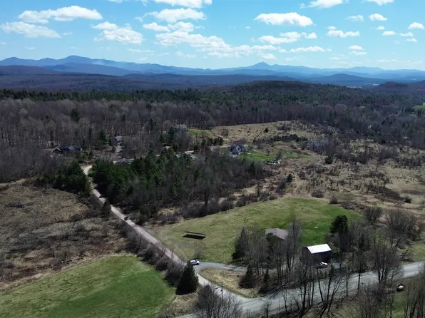 3 Muddy Dog Run, Westford, VT 05494