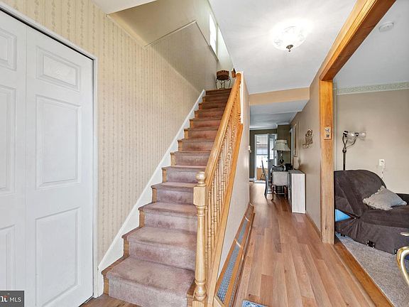 3rd image of 1522 Hampton Rd