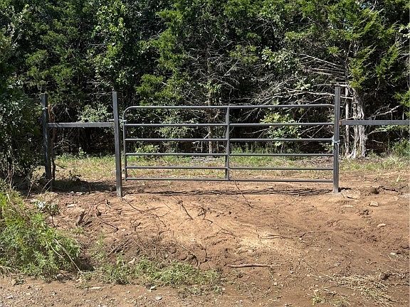 3rd image of TRACT 1 E 1090th Rd