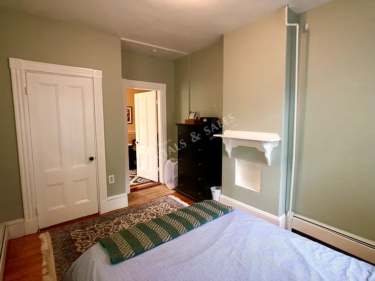 64 Mozart St #2 — Photo 8