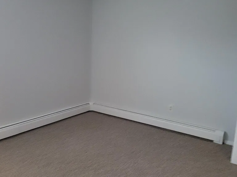 695 N Main St #7 — Photo 9