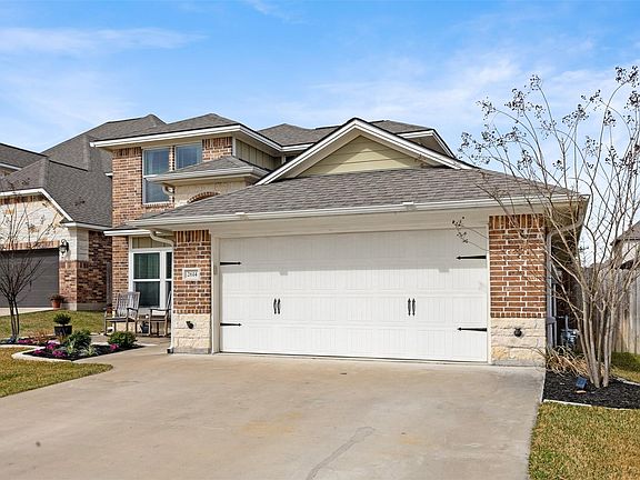 3rd image of 2614 Kinnersley Ct