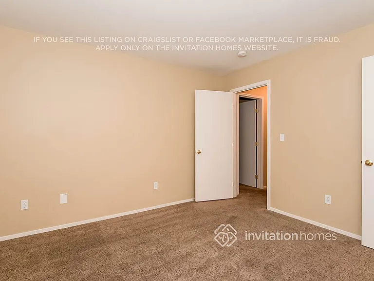 2400 Boca River Dr — Photo 9