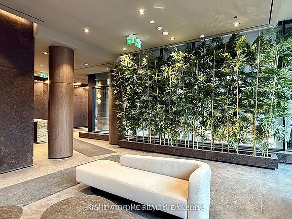 5th image of 110 Broadway Ave #513