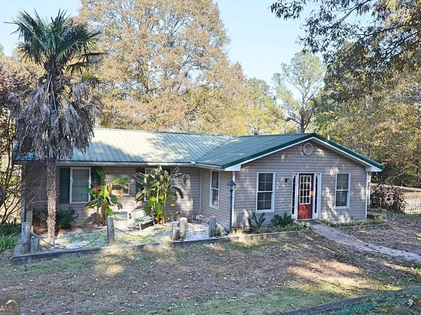 4309 Grady Smith Rd, Loganville, GA 30052
