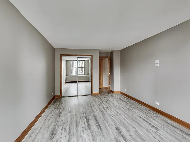400 E Randolph St #3326 — Photo 28