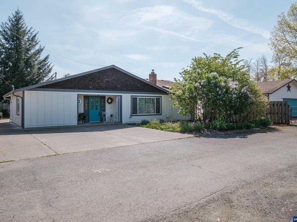 93 Davis Ln, Monmouth, OR 97361