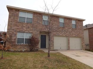1034 Condor Dr, Grand Prairie, TX 75051