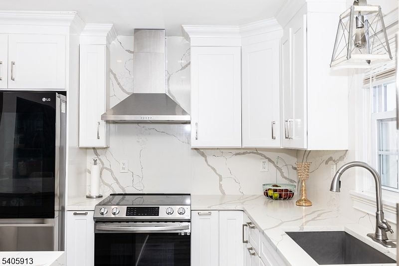 1st image of 654 Succasunna Rd