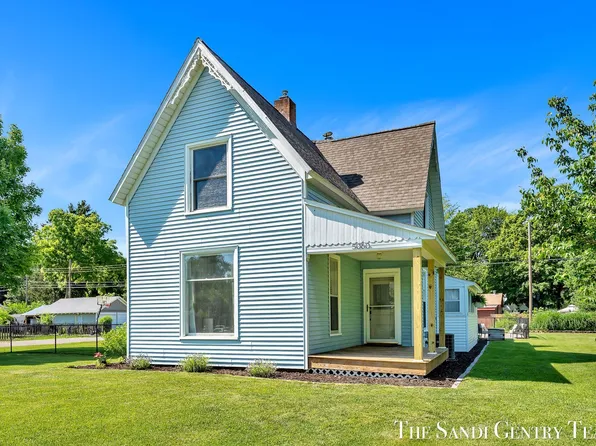 5060 Dowling St, Montague, MI 49437