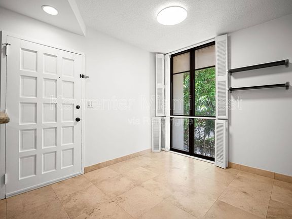 5th image of 2666 Tigertail Ave APT 209