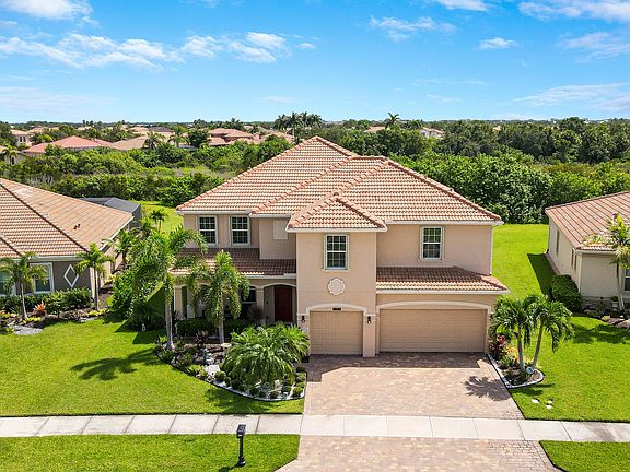 3rd image of 11919 SW Aventino Drive