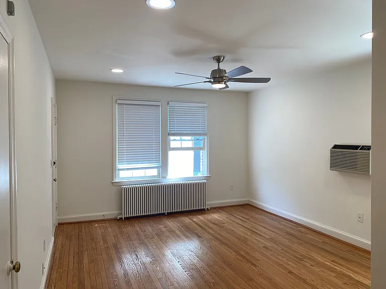 2614 41st Street NW — Photo 26
