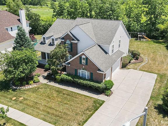 3rd image of 1655 Meadowside Dr