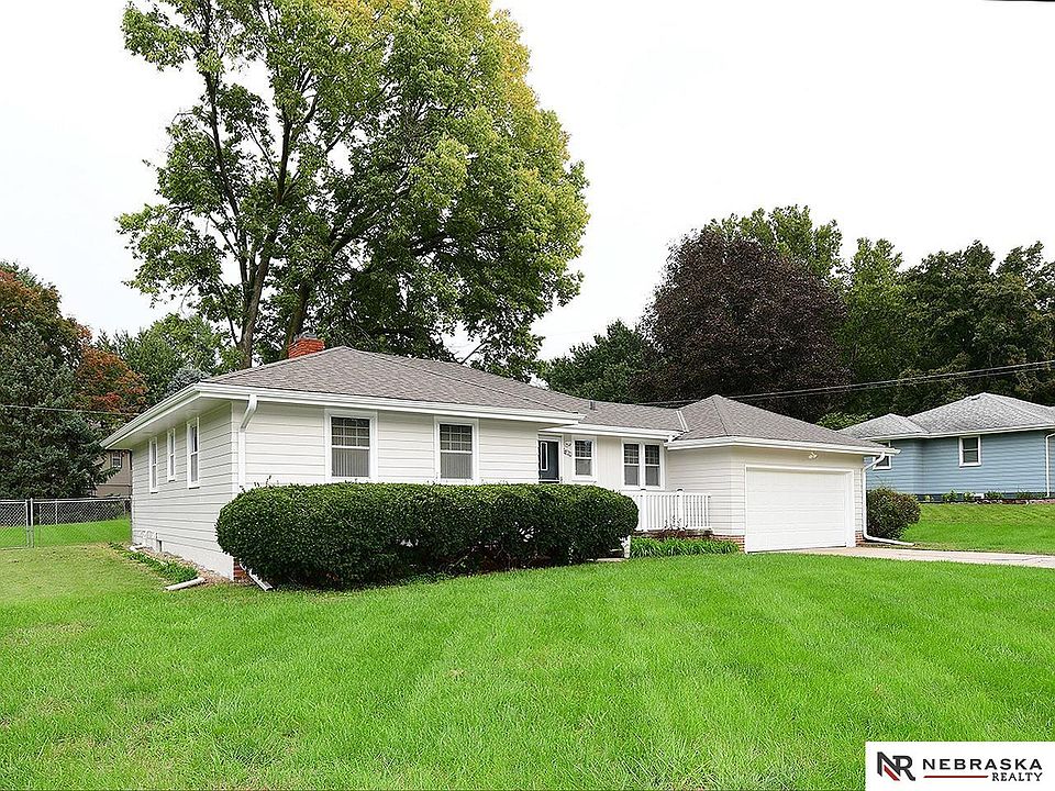 1st image of 9820 Poppleton Ave