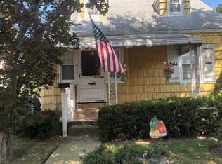 545 6th Avenue, New Hyde Park, NY 11040