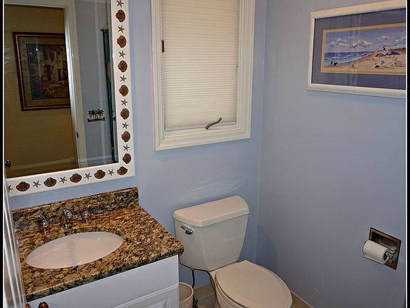 1/2 Bath