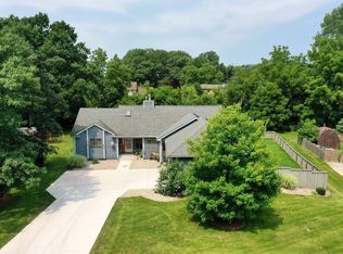 8642 Durbin Ln, Crown Point, IN 46307