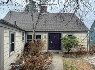 2 Knight Ave #A, Kittery, ME 03904