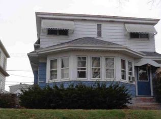 3457 S 9th St, Milwaukee, WI 53215