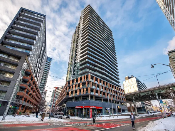 20 Bruyeres Mews Unit 311, Toronto, ON M5V 0G8