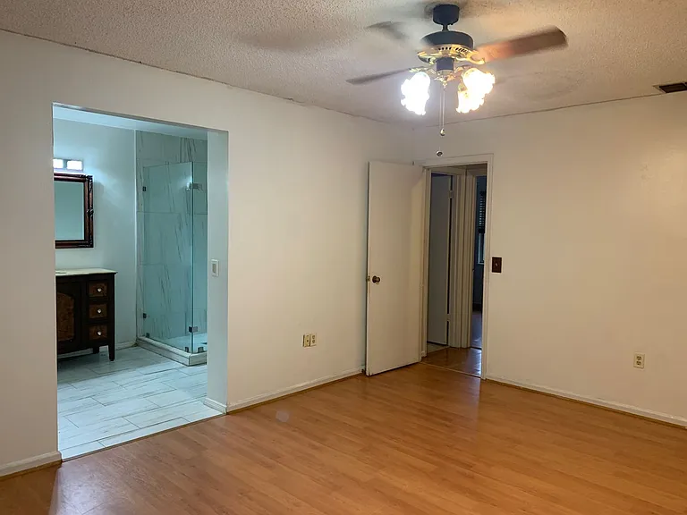 5103 Forestgreen Dr E — Photo 14