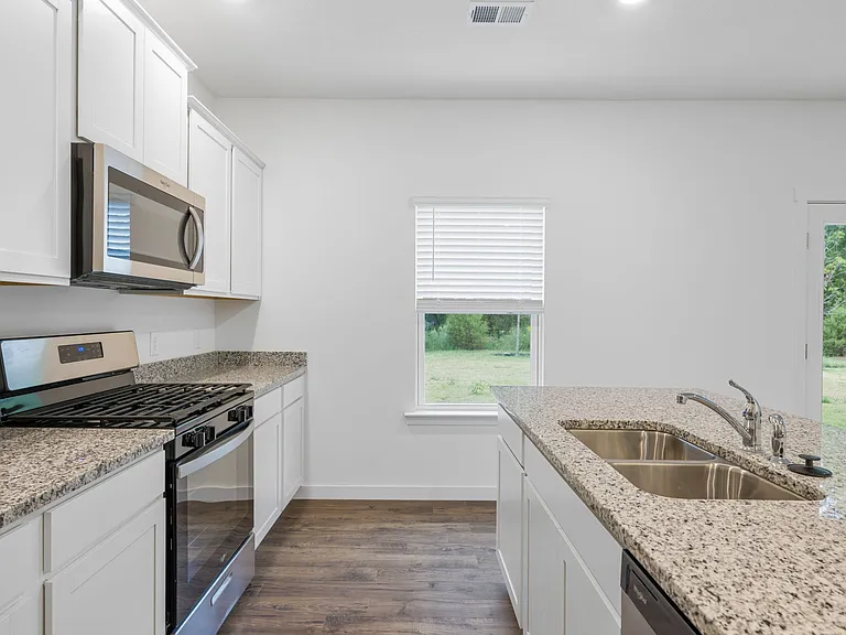 2265 Chelle Dr NE — Photo 15