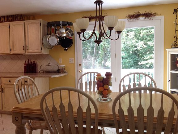 Large eat in kitchen
