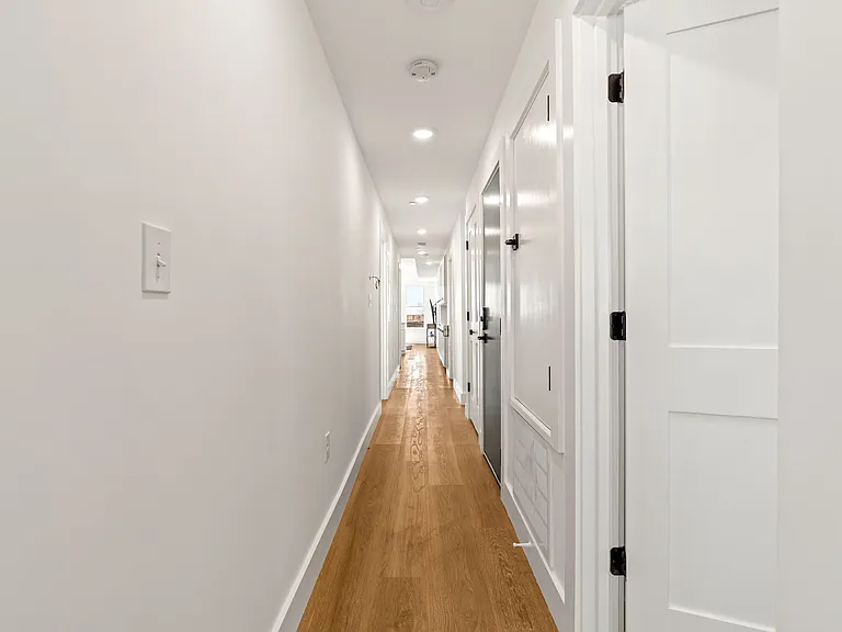 695 Bennington St #3 — Photo 4