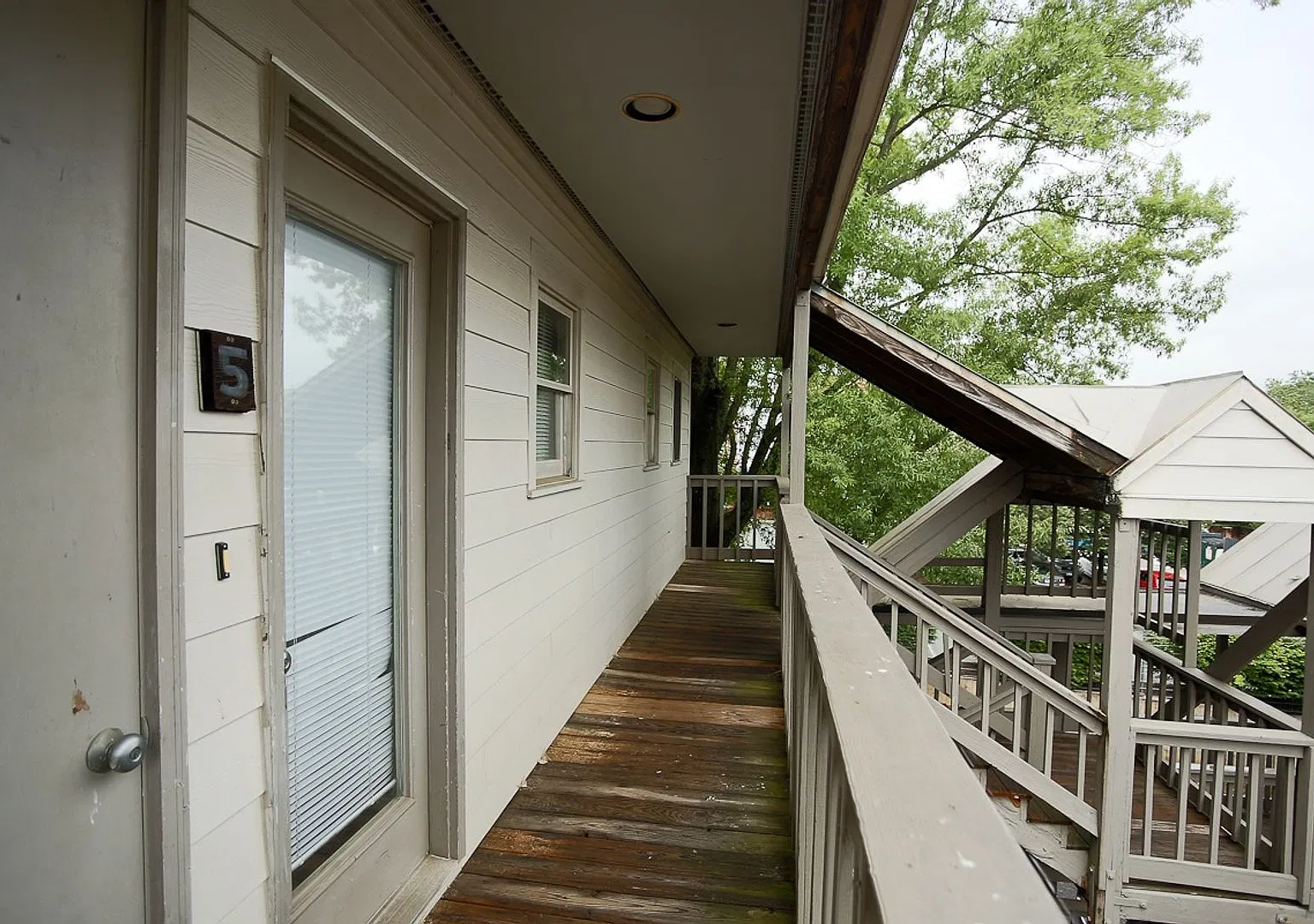 Wertland Commons- 1303 Wertland Street A-5 — Photo 2