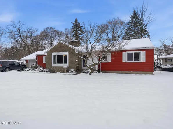 1206 Fort St, Maumee, OH 43537