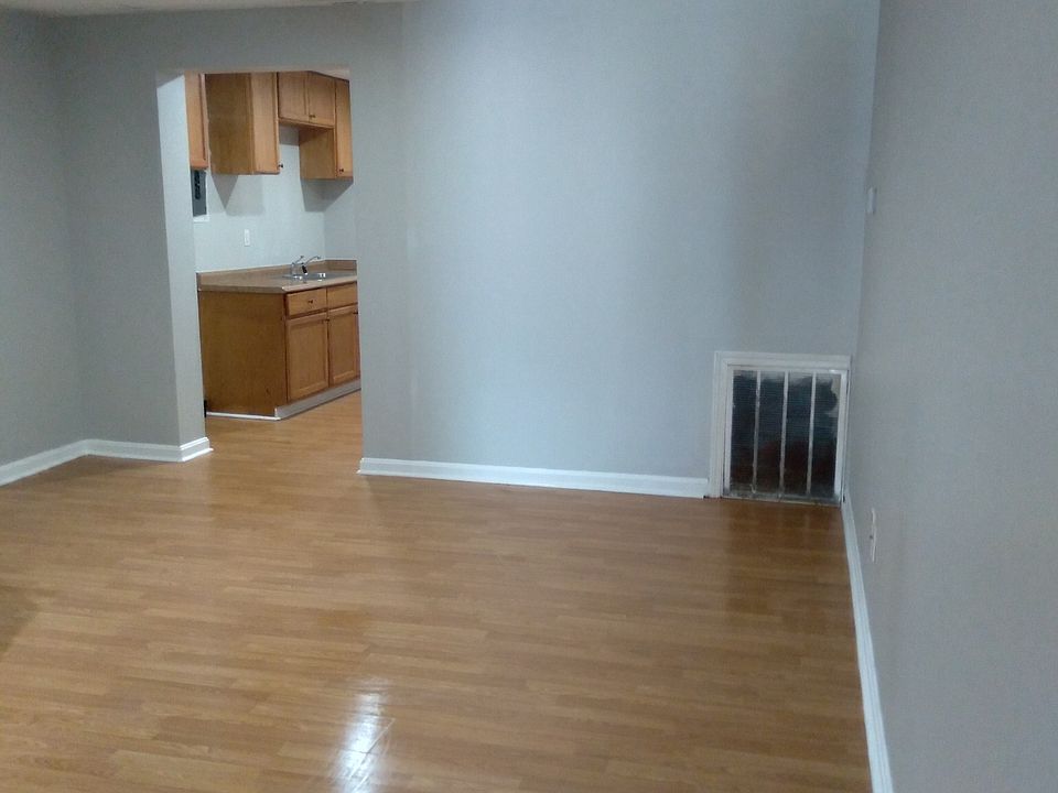1st image of 111 E Lake St #1