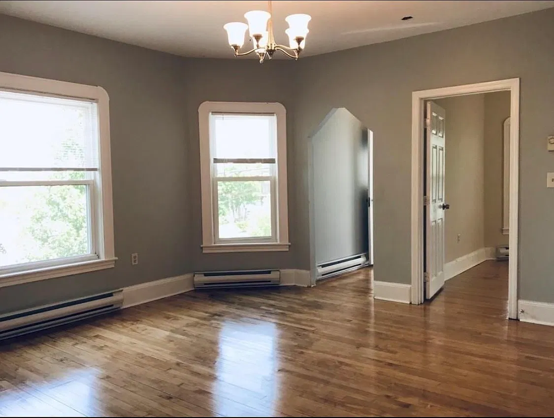 3 bed, 1200 sqft, $3,600 — Photo 3