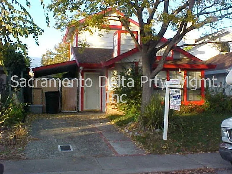 1320 Chignahuapan Way photo 1
