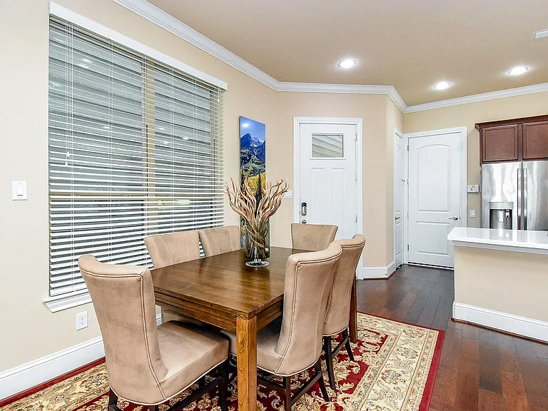 8413 Water Oak Pass Dr — Photo 4